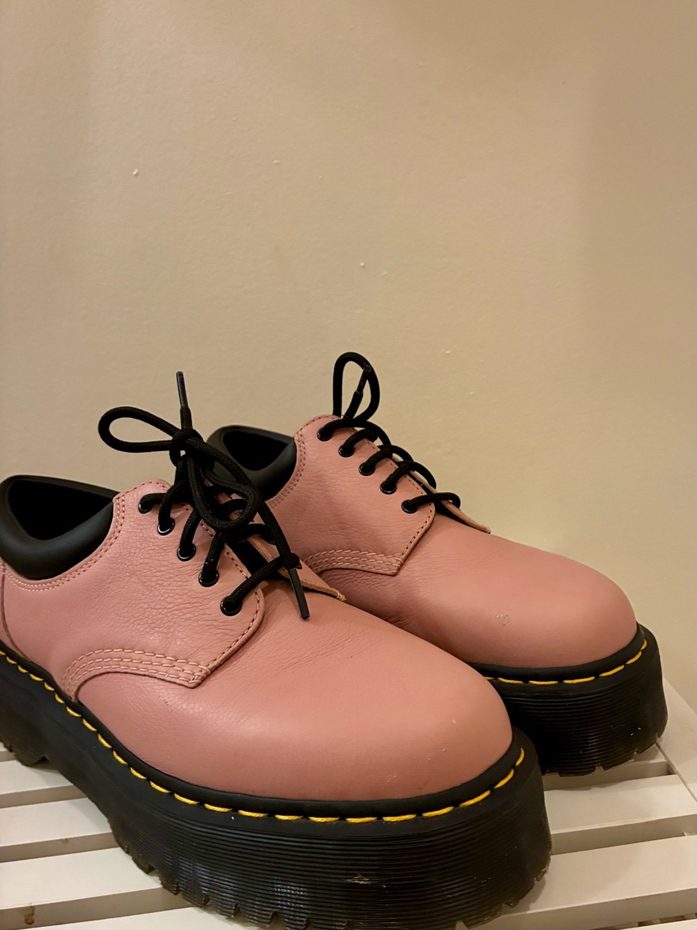 Like New Dr Martens Pink 8053 Quad Platform Oxfords Men’s 10 Women’s 11